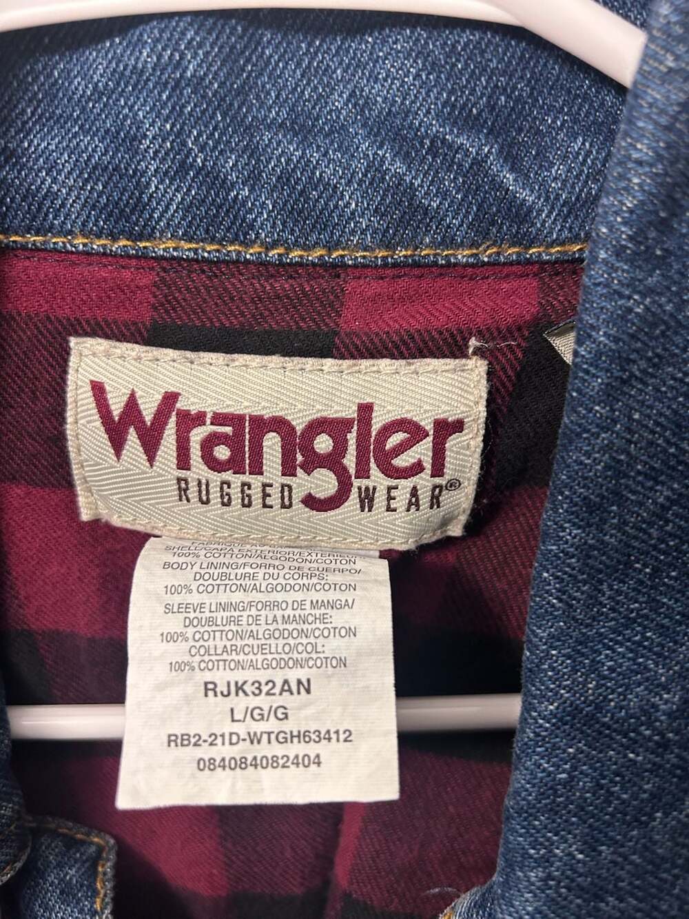 Wrangler Rugged Wear Flannel Lined Denim Jacket Size Large RJK32AN - Picture 2 of 3